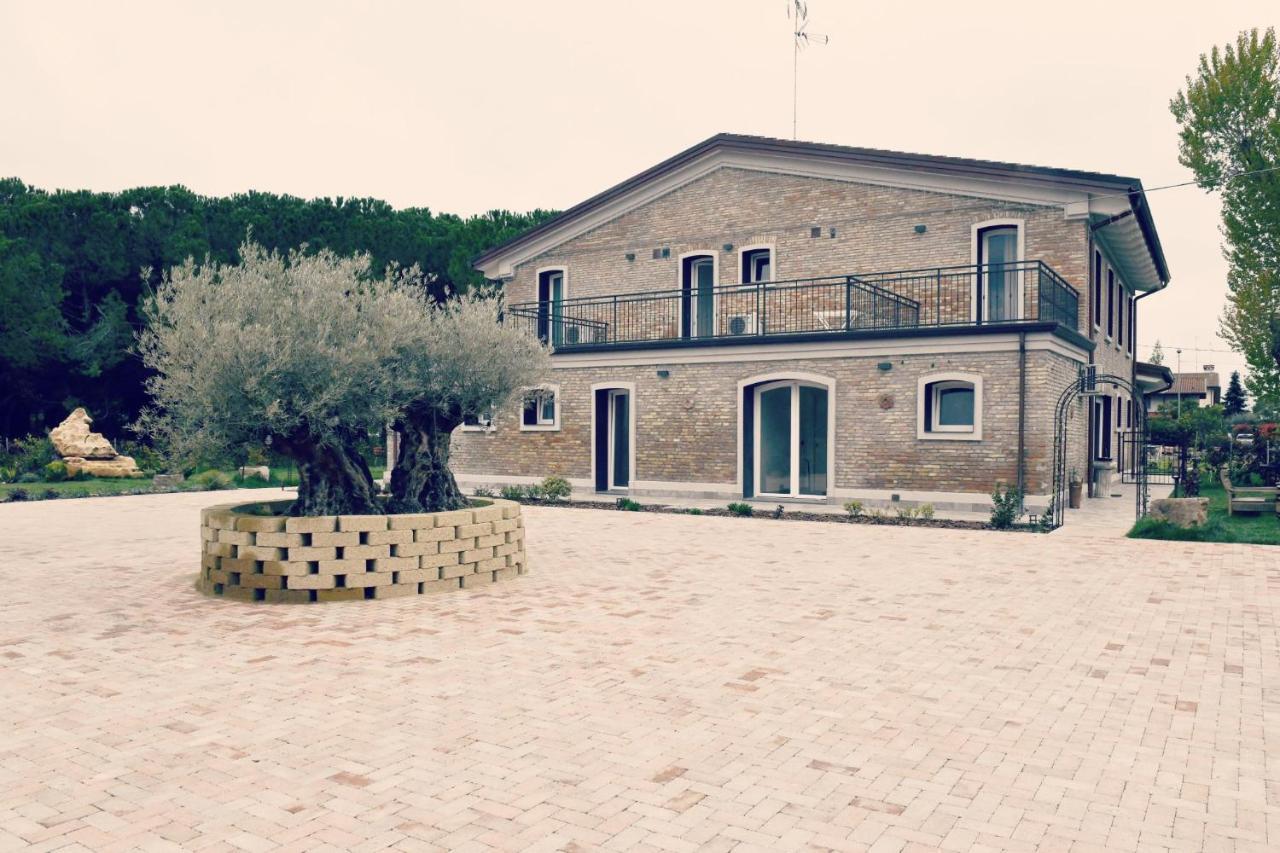Hotel La Pineta Del Borgo Rávena Exterior foto